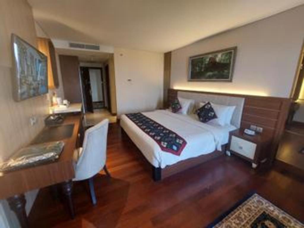 Grand Qin Hotel Banjarbaru Экстерьер фото
